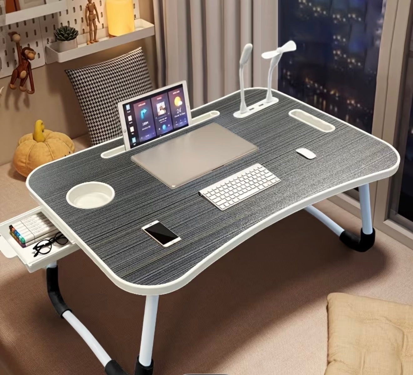 Laptop tray table