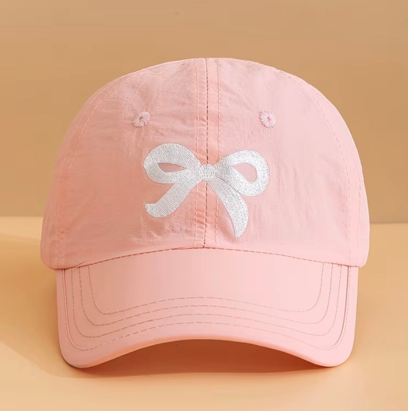 Lightweight baseball cap